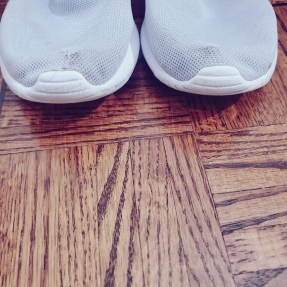 NIKE "ROSHE ONE" Wolf Grey Runners/ Sneakers - Picture 8 of 16